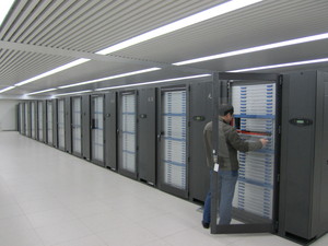 Le supercpmputer chinois Tianhe-1A1, classé premier fin 2010, 8ème en 2013.